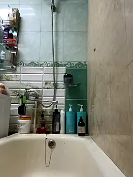 Snapshot of HairyJeffry chatting on 11-05-25, 02:33 HairyJeffry online show from 11-05-25, 02:33