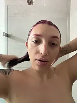 Paulina-Wells online show from 12-21-25, 05:09