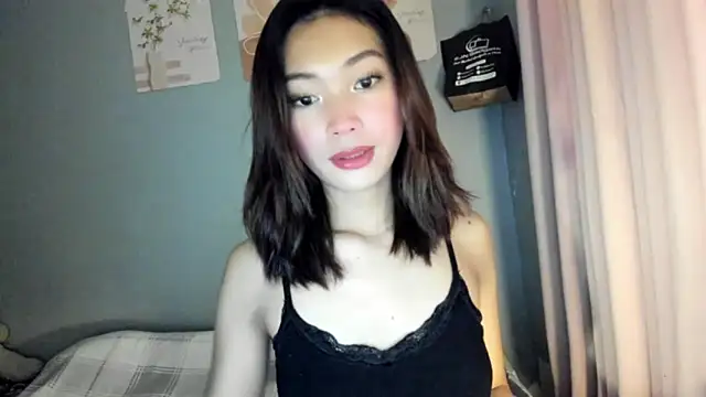 Snapshot of Anne_the_virgin chatting on 01-06-26, 12:36 Anne the virgin online show from 01-06-26, 12:36