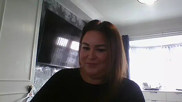 Snapshot of brunetslut chatting on 09-11-25, 02:39 brunetslut online show from 09-11-25, 02:39