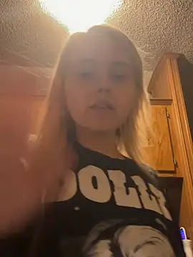 JuicyExxxperience online show from 02-15-26, 12:47