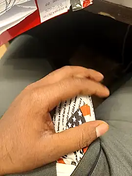 hotboy43339 online show from 10-24-25, 03:25