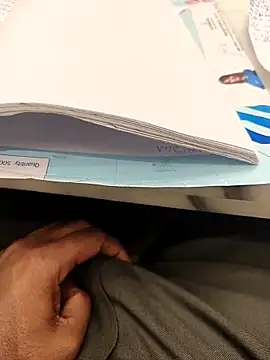 hotboy43339 online show from 02-03-26, 05:38