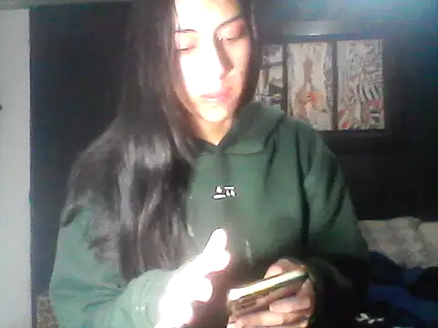 Snapshot of Dara-montenegro chatting on 10-03-25, 08:11 Dara-montenegro online show from 10-03-25, 08:11