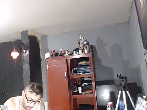 Snapshot of Dara-montenegro chatting on 10-04-25, 03:37 Dara-montenegro online show from 10-04-25, 03:37