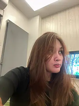 LanySylvia online show from 04-18-26, 04:55