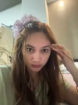 LanySylvia online show from 04-28-26, 05:18