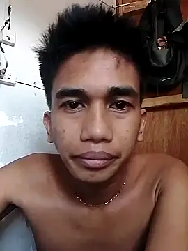 charlie0728 online show from 10-05-25, 10:51