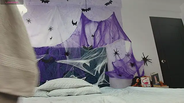 Snapshot of shantala_nastasiia chatting on 11-03-25, 01:12 shantala nastasiia online show from 11-03-25, 01:12