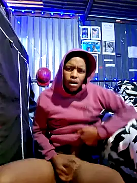 Snapshot of DxckMan3 chatting on 09-17-25, 04:25 DxckMan3 online show from 09-17-25, 04:25