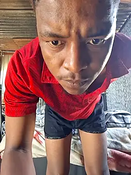 Snapshot of DxckMan3 chatting on 10-19-25, 07:31 DxckMan3 online show from 10-19-25, 07:31