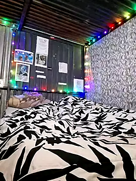 Snapshot of DxckMan3 chatting on 10-21-25, 08:53 DxckMan3 online show from 10-21-25, 08:53