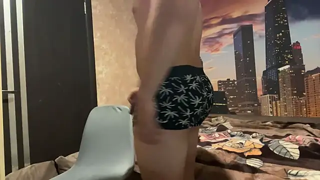 Snapshot of MusclePhantom chatting on 09-14-25, 08:19 MusclePhantom online show from 09-14-25, 08:19