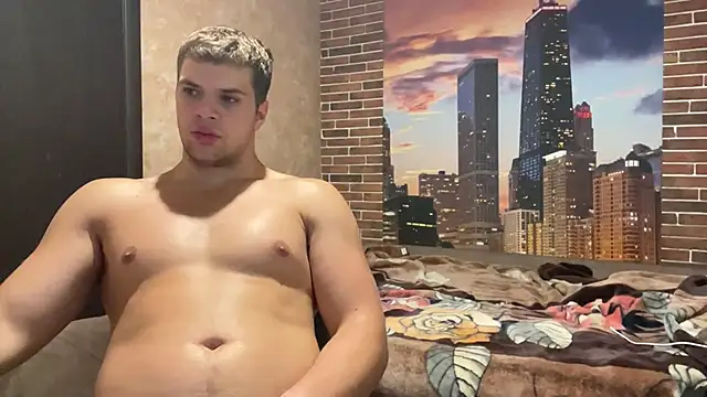 Snapshot of MusclePhantom chatting on 09-16-25, 08:10 MusclePhantom online show from 09-16-25, 08:10