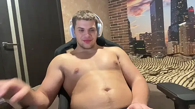 Snapshot of MusclePhantom chatting on 11-08-25, 09:24 MusclePhantom online show from 11-08-25, 09:24