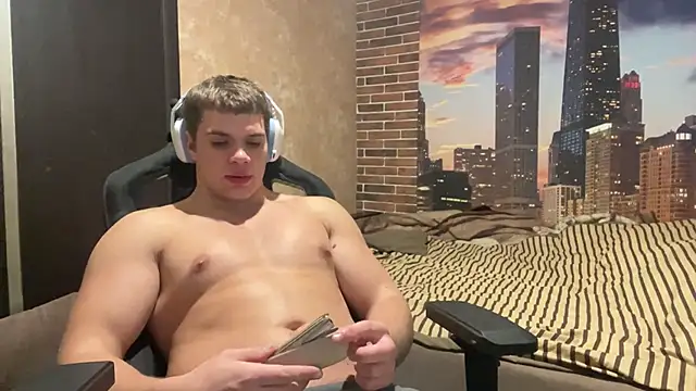 Snapshot of MusclePhantom chatting on 11-20-25, 10:20 MusclePhantom online show from 11-20-25, 10:20