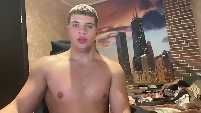 Snapshot of MusclePhantom chatting on 12-02-25, 09:10 MusclePhantom online show from 12-02-25, 09:10