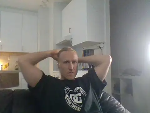 Snapshot of Silverhippo chatting on 04-06-26, 01:12 Silverhippo online show from 04-06-26, 01:12