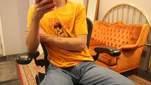 jjjjjfive online show from 05-17-26, 04:54