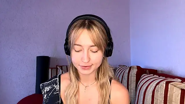 Jetta Corsacami online show from 09-11-25, 09:31