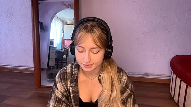 Jetta Corsacami online show from 09-12-25, 08:25