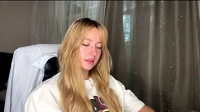 Jetta Corsacami online show from 09-20-25, 07:42