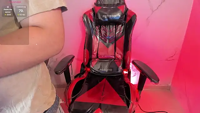 juanmechanic  online show from 04-11-26, 07:02