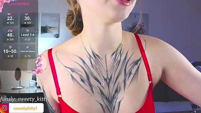 Snapshot of sweettykitty chatting on 09-28-25, 05:18 sweettykitty online show from 09-28-25, 05:18