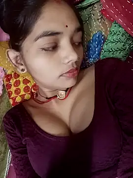 Snapshot of Hitsda chatting on 09-27-25, 12:10 Hitsda online show from 09-27-25, 12:10