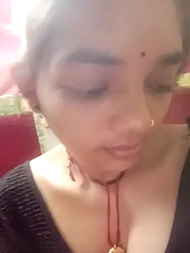 Snapshot of Hitsda chatting on 10-04-25, 09:57 Hitsda online show from 10-04-25, 09:57