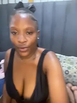 MrsMxx25 online show from 10-12-25, 12:09