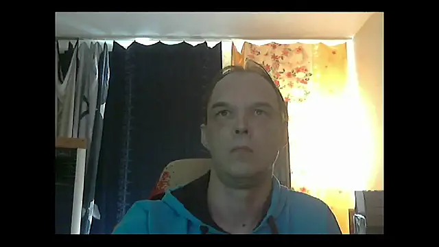 Snapshot of Jenner84 chatting on 09-14-25, 09:52 Jenner84 online show from 09-14-25, 09:52