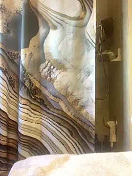 Snapshot of shakeweight chatting on 03-21-26, 07:28 shakeweight online show from 03-21-26, 07:28