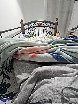 Snapshot of fena-sikerimmm chatting on 09-08-25, 10:42 fena-sikerimmm online show from 09-08-25, 10:42