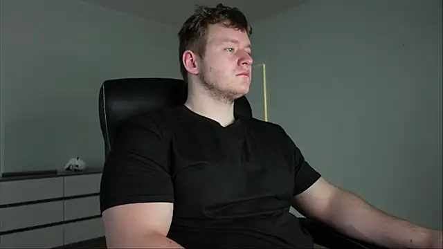 Snapshot of Richard_Dullas chatting on 11-22-25, 06:45 Richard Dullas online show from 11-22-25, 06:45