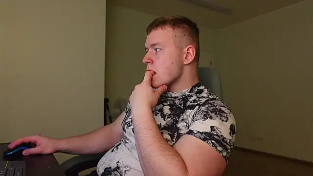 Snapshot of Richard_Dullas chatting on 11-27-25, 08:33 Richard Dullas online show from 11-27-25, 08:33