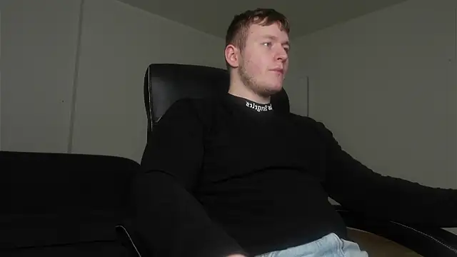 Snapshot of Richard_Dullas chatting on 02-14-26, 03:42 Richard Dullas online show from 02-14-26, 03:42