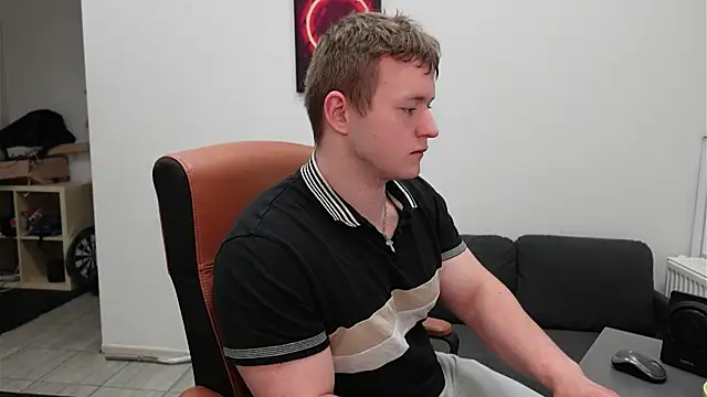 Snapshot of Richard_Dullas chatting on 07-27-26, 07:21 Richard Dullas online show from 07-27-26, 07:21