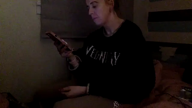 Bellababexox online show from 05-15-26, 11:45