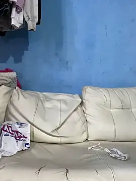 Snapshot of Firuze_Hatunn chatting on 10-14-25, 09:15 Firuze Hatunn online show from 10-14-25, 09:15