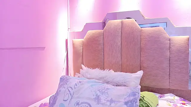 Snapshot of AndreaSweet2 chatting on 02-28-26, 07:48 AndreaSweet2 online show from 02-28-26, 07:48