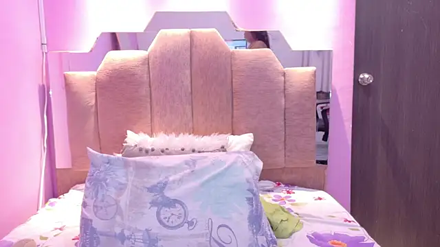 AndreaSweet2 online show from 04-21-26, 08:12