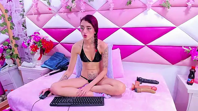  Maleja 19  online show from 10-25-25, 03:14