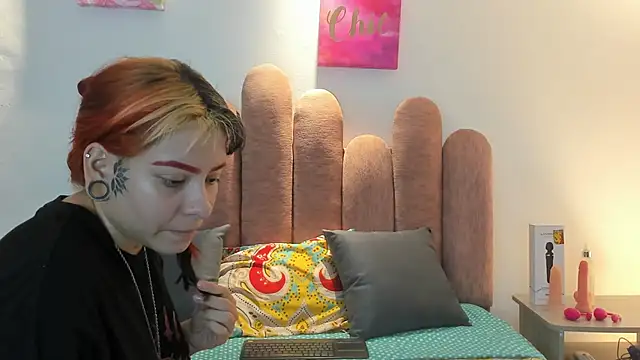 Lily666  online show from 10-01-25, 07:53