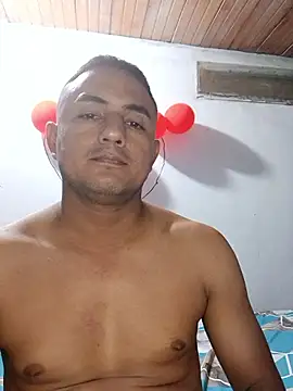 Snapshot of Geral_Yeraldyn09 chatting on 09-18-25, 08:11 Geral Yeraldyn09 online show from 09-18-25, 08:11