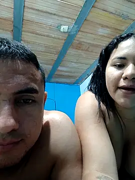 Snapshot of Geral_Yeraldyn09 chatting on 10-15-25, 01:39 Geral Yeraldyn09 online show from 10-15-25, 01:39