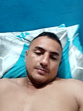 Snapshot of Geral_Yeraldyn09 chatting on 11-13-25, 10:36 Geral Yeraldyn09 online show from 11-13-25, 10:36