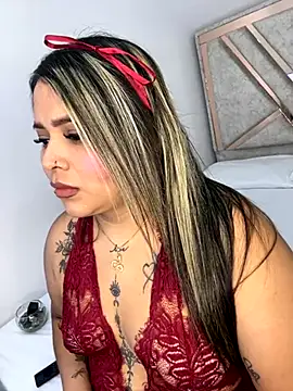 ashley-swift- online show from 10-14-25, 09:54