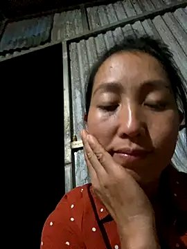 Snapshot of Huong-Ly chatting on 09-28-25, 01:27 Huong-Ly online show from 09-28-25, 01:27