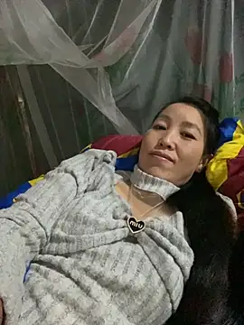 Huong-Ly online show from 11-03-25, 02:35